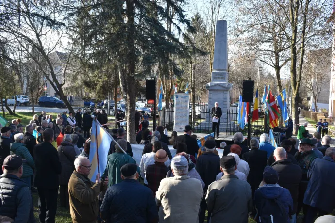 Toroczkai Medvegyev-sztorikkal és EU-ellenességgel próbálta megfogni az erdélyi szavazókat