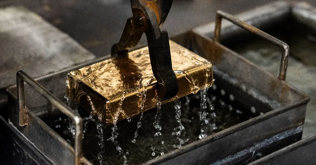 Az egész világról állít ki bizonyítványt, ahogyan az arany mozog a válságban