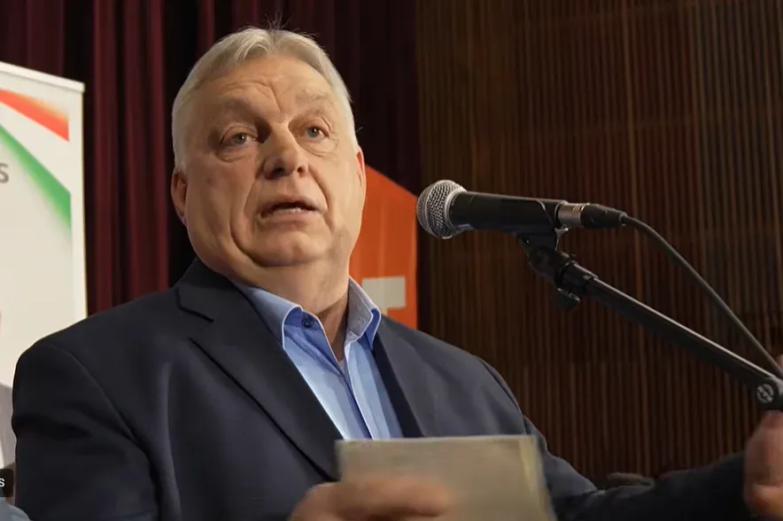 Orbán Vecsésen: Itt az a kérdés, hogy Zelenszkij alakít kormányt vagy én