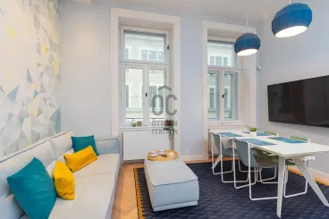 Patinás homlokzat mögé rejtett skandináv világ