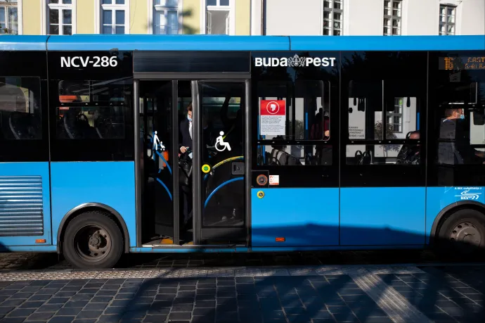 Újabb részletek az árstopos üzemanyagról: mégsem kell Mol-kutakon tankolniuk a BKV buszainak