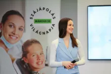 A magyarok fele vérző ínnyel él – ezen is segíthet a helyes rutin