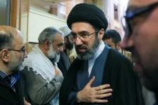Megszólalt az új legfelsőbb vezető: Irán zárva tartja a Hormuzi-szorost