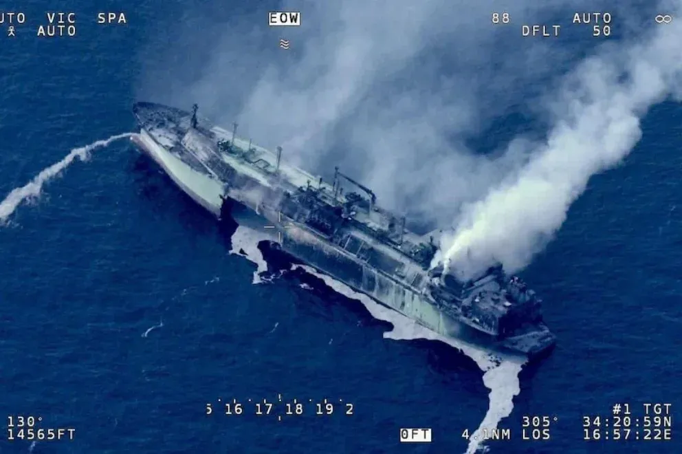 Egy legénység nélküli orosz tanker sodródik a Földközi-tengeren, telis-tele cseppfolyósított gázzal