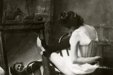 A meztelenség nagyvárosi találmány