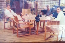 Kikerült az első közös kép Epsteinről, András exhercegről és az Egyesült Királyság volt washingtoni nagykövetéről