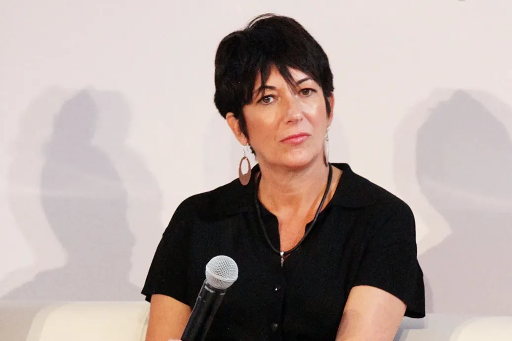 Ghislaine Maxwell továbbra is bízik benne, hogy kaphat elnöki kegyelmet Donald Trumptól