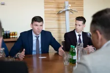 Nem nézhették meg a kőolajvezetéket, Orbán hazarendelte a Kijevbe küldött vizsgálóbizottságot