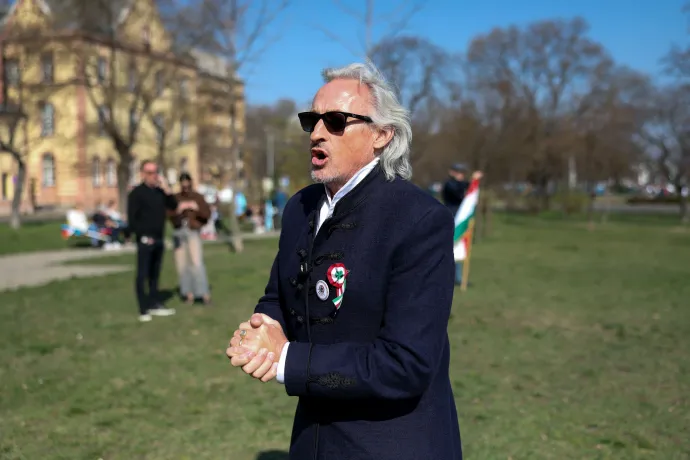 Győzike, Fásy Ádám, Bayer Zsolt a hídon, Pataky Attila és Sasváry Sándor is érkezik – Fotó: Hevesi-Szabó Lujza, Bődey János / Telex