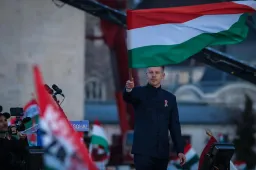 Magyar Péter: Hiába hívja be a wannabe császár a KGB-ügynököket