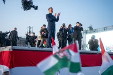 A török, az osztrák, a ruszkik és a Viktor