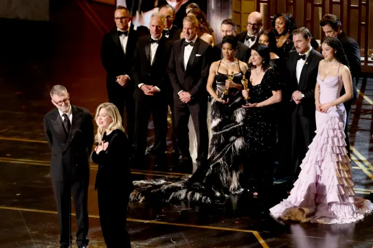 Paul Thomas Anderson megkapta a rendezői Oscarját, az Egyik csata a másik után lett a legjobb film