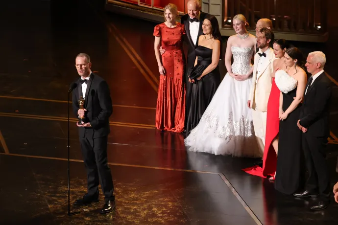 Joachim Trier rendező és az Érzelmi érték stábja – Fotó: Kevin Winter / Getty Images