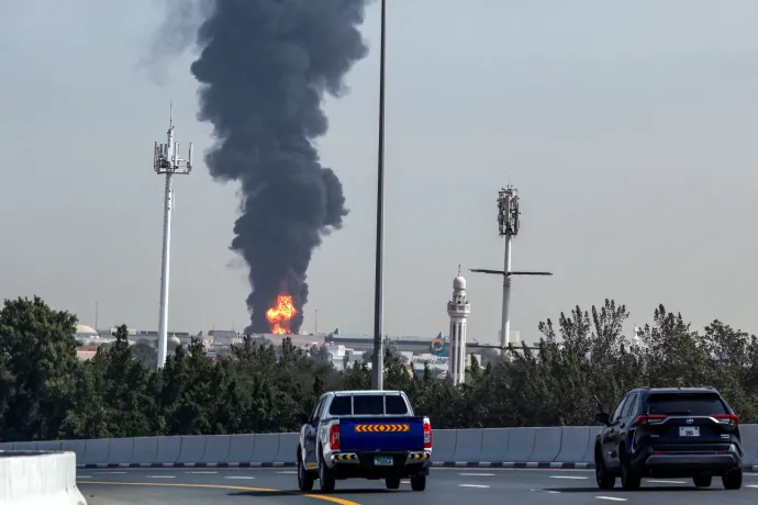 Dróntámadás volt a dubaji reptér közelében, felfüggesztették a légi közlekedést