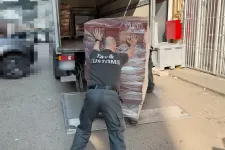 Hatmilliárd forintnyi hamis luxusruhával bukott le egy török kereskedő