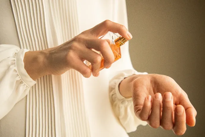 Webshopból jött, de mi van benne? Óvatosan a hamis termékekkel!