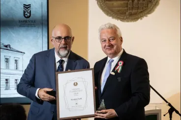 Ezüstfenyő, Siculus és társai