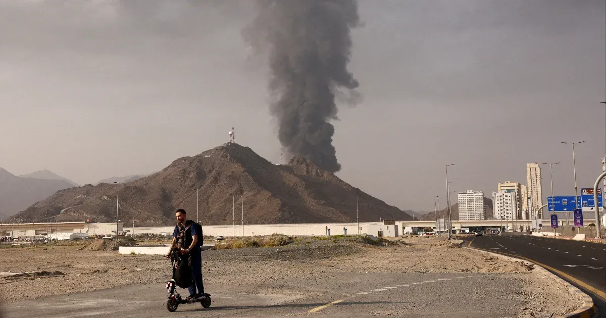 Iránnak hosszabb távon nincs esélye a zavarkeltésre: az olaj- és a gázipar azonnal reagált a Hormuzi-szoros lezárására