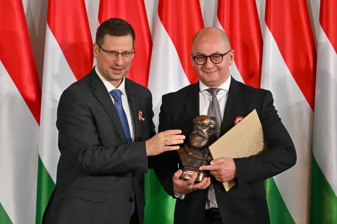 Gulyás Gergely és Rigó Csaba Balázs a Batthyány Lajos-díj átadásán – Fotó: Illyés Tibor / MTVA 