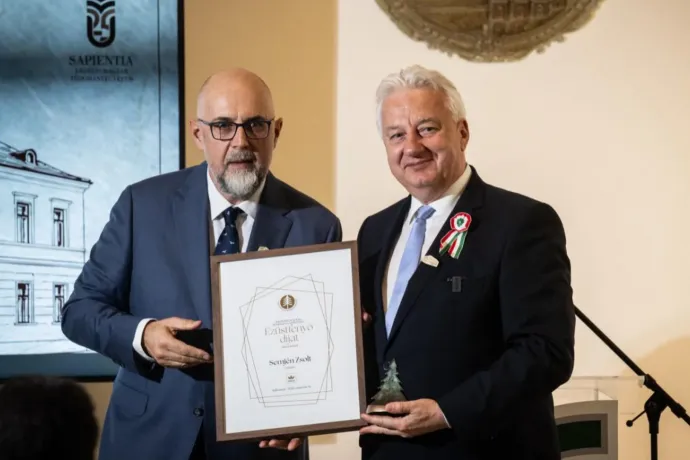 Ezüstfenyő-díjjal tüntette ki az RMDSZ Semjén Zsoltot
