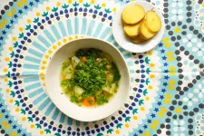 Tényleg megjavítja az elsózott ételt egy szem krumpli?