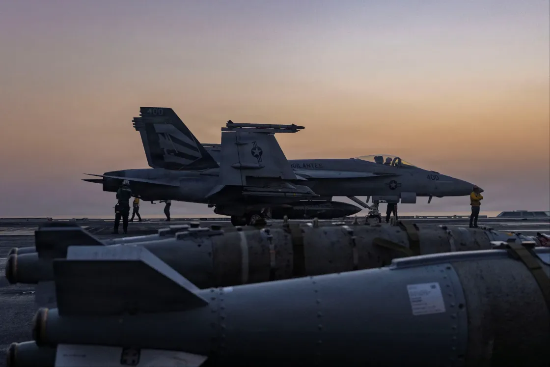 Az USA és Izrael sok sikeres csapást hajtott végre iráni katonai célpontok ellen, Trumpnak mégis segítségre volt szüksége