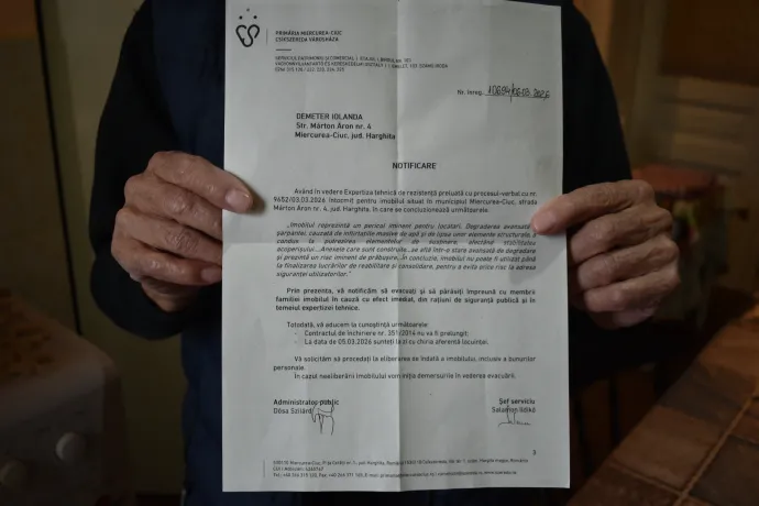 „Én nem megyek innen sehova, itt akarok meghalni” – most már a dolgozó, számlafizető családokat is utcára tennék Csíkszeredában