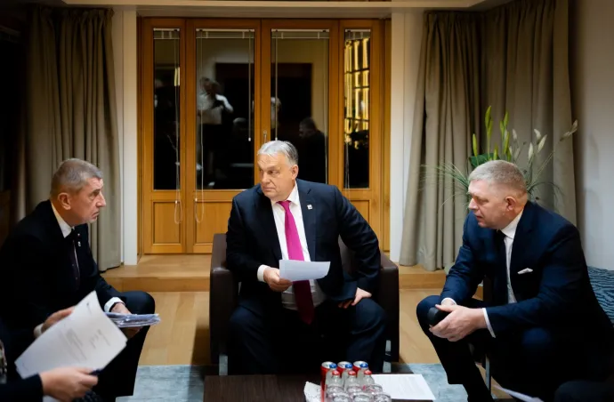 Andrej Babiš, Orbán Viktor és Robert Fico 2025 decemberében – Fotó: Orbán Balázs / X