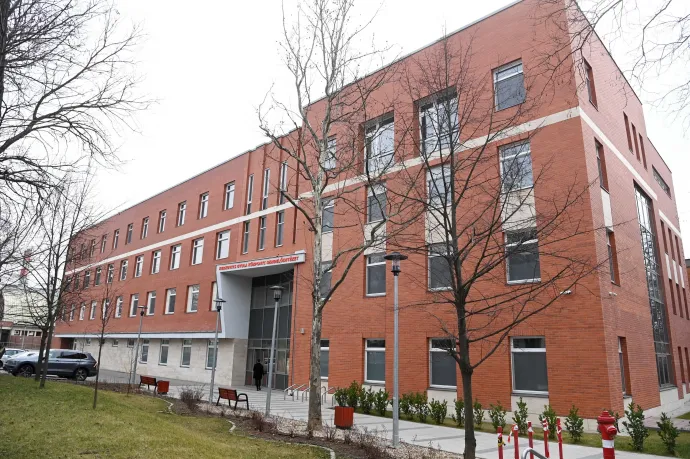 Hét orvos felmondott a Bajcsy-Zsilinszky Kórház belgyógyászati osztályán