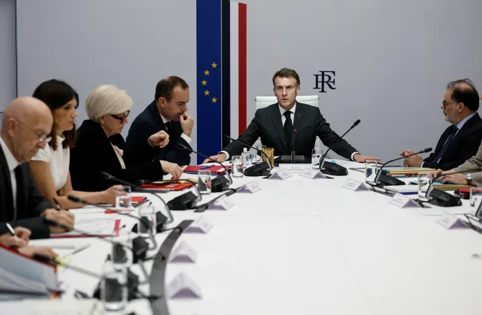 Emmanuel Macron a Francia Védelmi Tanács ülésén 2026. március 17-én – Fotó: Benoit Tessier / AFP