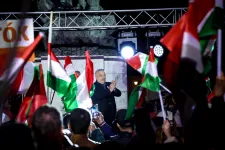 Orbán Viktor Egerben is ellátta a fiatalokat néhány életvezetési tanáccsal