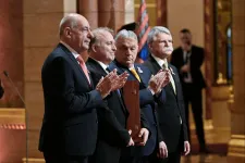 Lackfi János szerint az anyja nem volt jelen, amikor a bizottság megszavazta neki a Kossuth-díjat