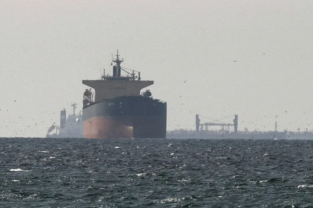 Nincs mindenki előtt zárva a Hormuzi-szoros