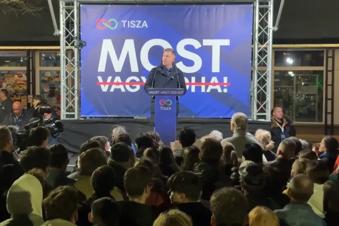 Magyar Péter felkérdezte Orbán Viktort az ukrán zászlós akcióról