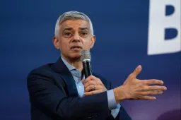 London polgármestere szerint elkerülhetetlen a népszavazás Nagy-Britannia uniós csatlakozásáról