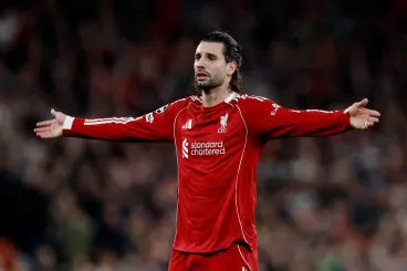 Szoboszlai fenomenális bókokat kapott a Liverpool-legenda Steven Gerrardtól, aki szóba hozta Budapestet is