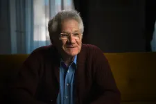 Bölöni Lászlóval népszerűsíti a levélszavazatok leadását az RMDSZ