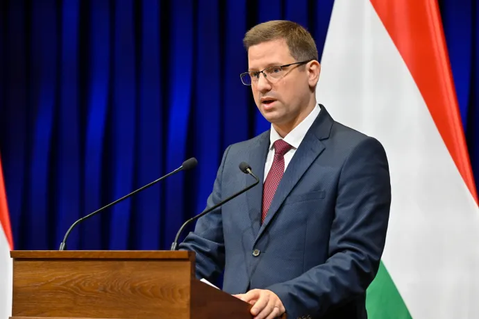 Gulyás Gergely azt írta, feljelentést tett egy poszt miatt, amiben azt terjesztik: egyszerre kell a Fideszre és a Mi Hazánkra ikszelni