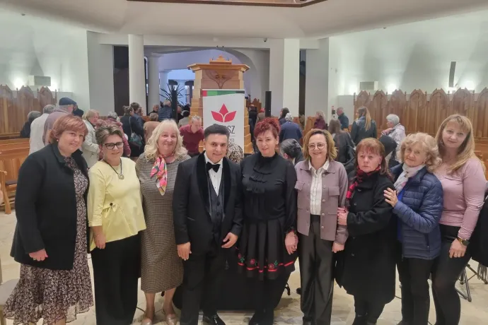 Mága Zoltán ismét Erdélyben turnézik, véletlenül a választási kampány közepén