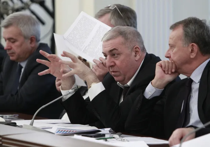 Mihail Gucerijev az orosz Russneft olaj- és gázipari vállalat elnöke egy állami energiaügyi tárgyaláson 2013. február 13-án – Fotó: Sergei Karpukhin / AFP