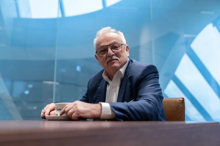 A magyar bűnügyi nyilvántartásban Hernádi Zsolt tiszta – egy per és a magyar–horvát konfliktus különös háttere