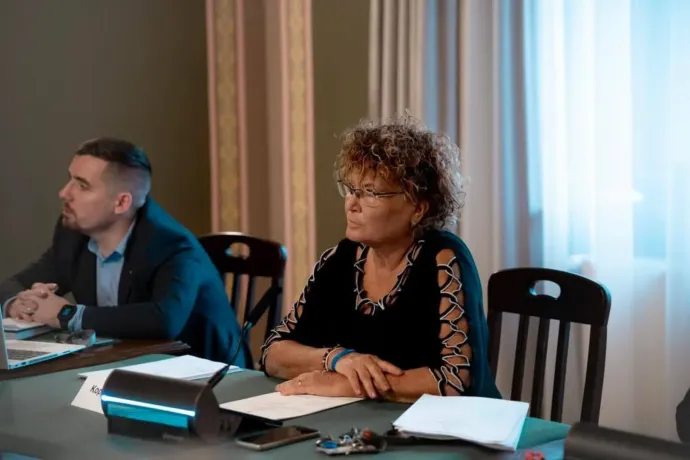 A visszalépő DK-s jelölt szerint szó sem volt tiszás zsarolásról, jogi lépéseket fontolgat volt pártja ellen