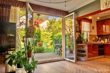 Nincs több szag! Ez az illatos növény jótékonyan elfedi a kerti kukát és a komposztálót