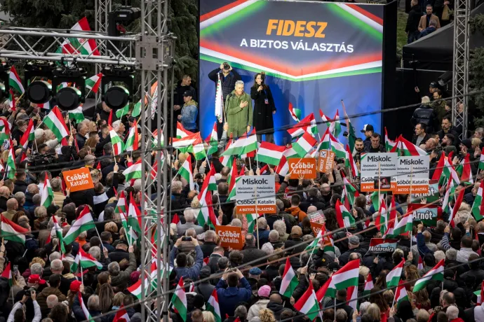 A Fidesz kampányrendezvényén jelentett be közös miskolci és borsodi bérletet Lázár János
