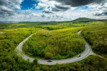 Kiváló közlekedés biztosítja a fővárosból is a hazautat ezen a világbajnok vidéken