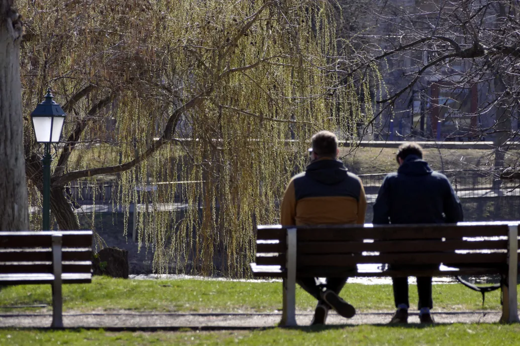 Szerdáig marad a tavaszias idő, aztán jön a hidegfront, még a hó is eshet