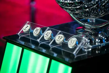 Jól hangzik a 6 milliárd a lottón, de a kisebb nyereményeket szépen elinflálták