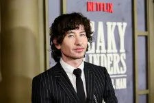 Barry Keoghan már az utcára sem szeret kimenni, mert az interneten folyamatosan a külseje miatt zaklatják