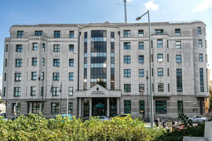 Kubatov Gábor fia főosztályvezető a külügyminisztériumban