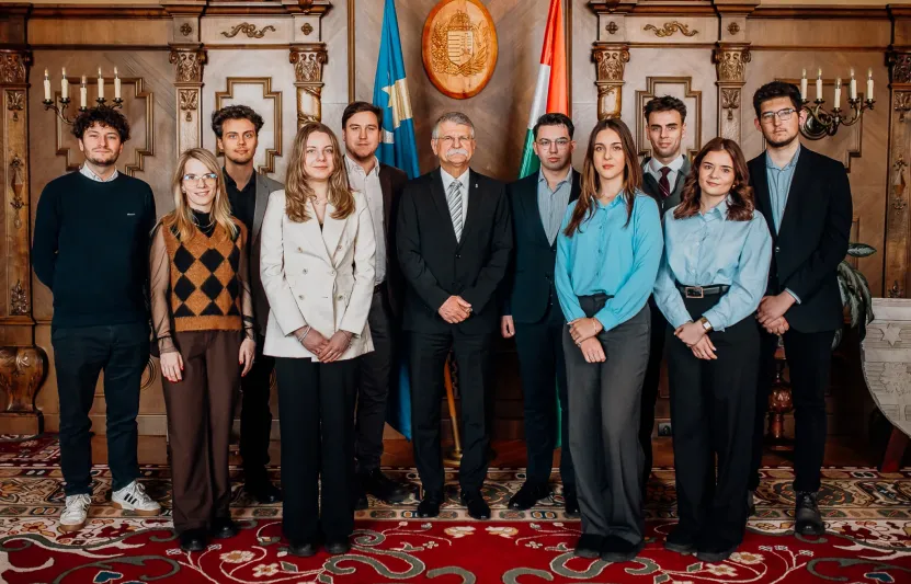 Az erdélyi magyar ifjúsági szervezeteket is megosztja a Fidesz határon túli kampánya